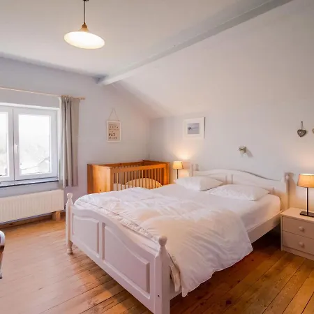 Semesterbostad Attractive Holiday In With Fenced Garden