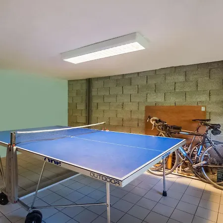 Attractive Holiday In With Fenced Garden Casa de Férias Orchimont